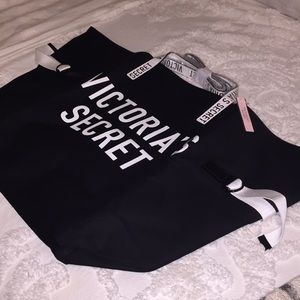 NWT Victoria’s Secret Black Shoulder Bag